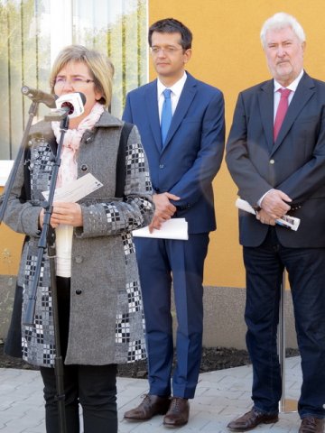 Átadták a felújított felnőtt háziorvosi rendelőt 14